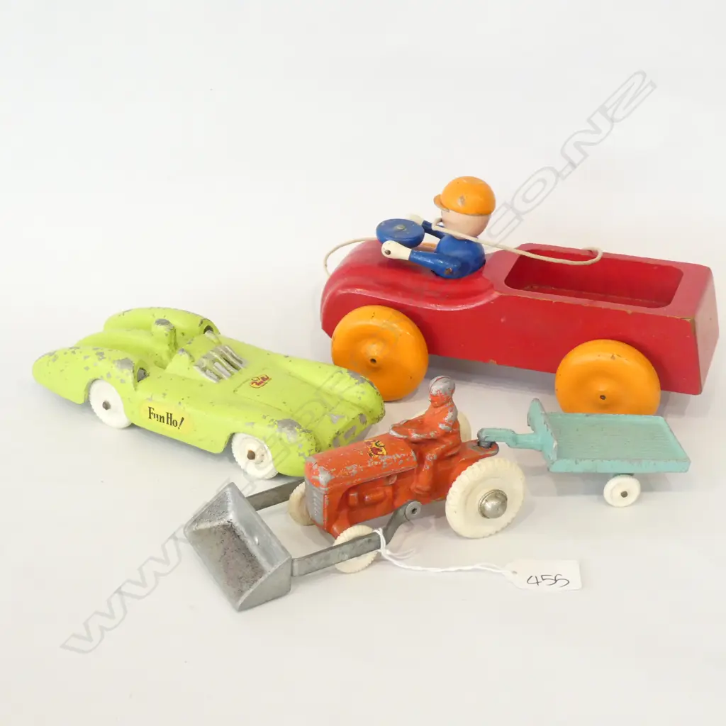 FUN HO RACER & TRACTOR WITH TRAILER + 1 OTHER Image 1++