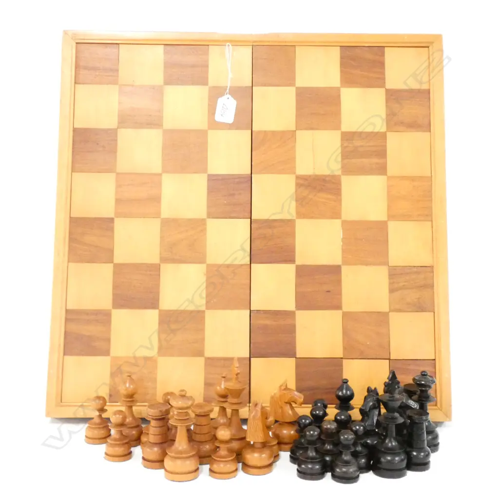 QUALITY VINTAGE CHESS SET Image 1++