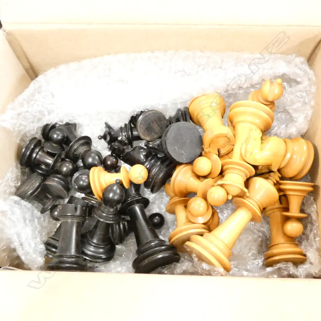 QUALITY VINTAGE CHESS SET Image 1++