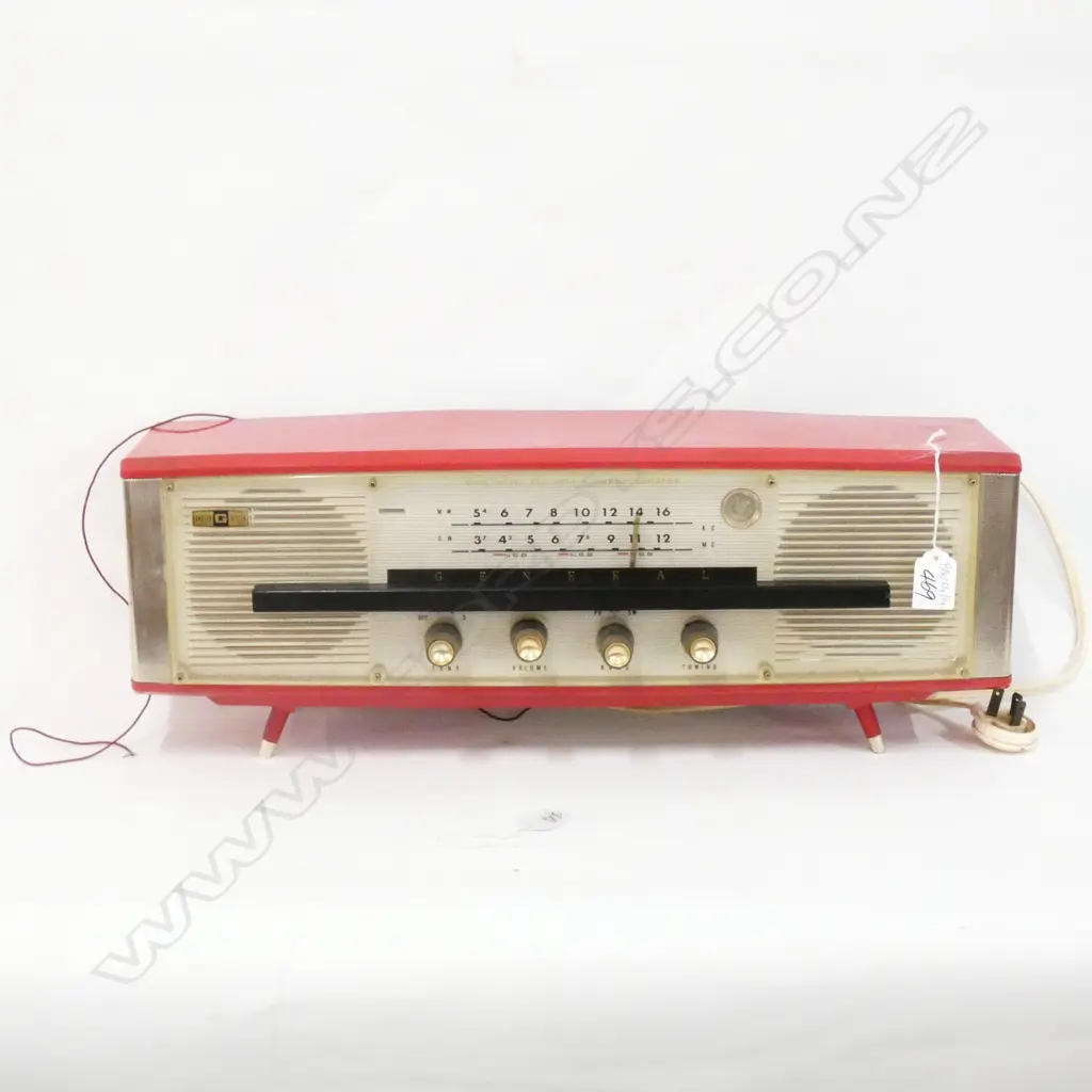 RETRO RED RADIO L. 520MM Image 1++