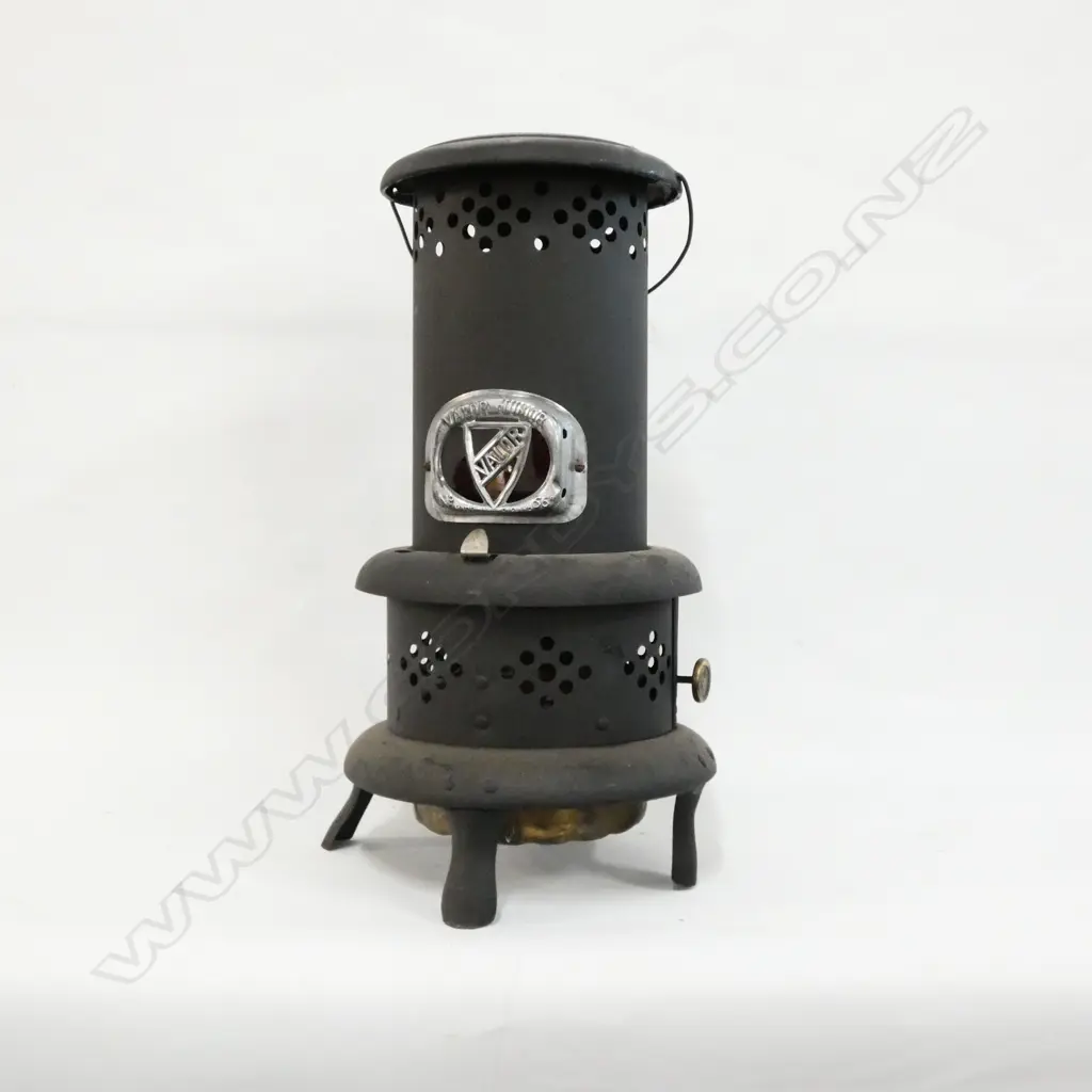 VALOR JUNIOR PORTABLE KEROSENE HEATER H. 510MM Image 1++