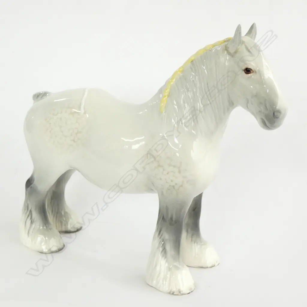 BESWICK GREY SHIRE MARE 818 Image 1++