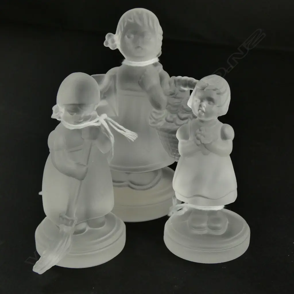 3 X GOEBELS CRYSTAL HUMMELS--LITTLE SWEEPER 171, , MEDITATION 13--FOR MOTHER 257 Image 1++