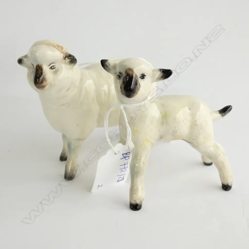 BESWICK SHEEP 935 & LAMB 936 Image 1++