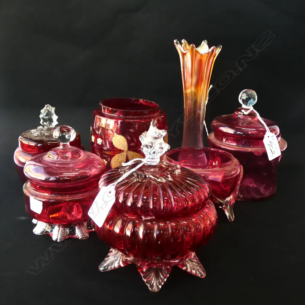 6 PCES VICTORIAN RUBY GLASS 4 LIDDED + VASE Image 1++