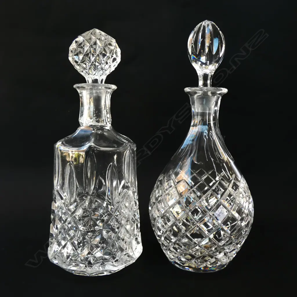 CUT CRYSTAL DECANTER + ONE GLASS H 300 MM Image 1++