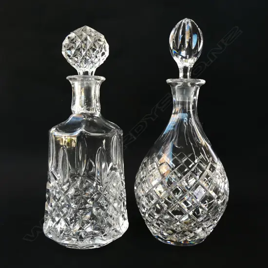 CUT CRYSTAL DECANTER + ONE GLASS H 300 MM