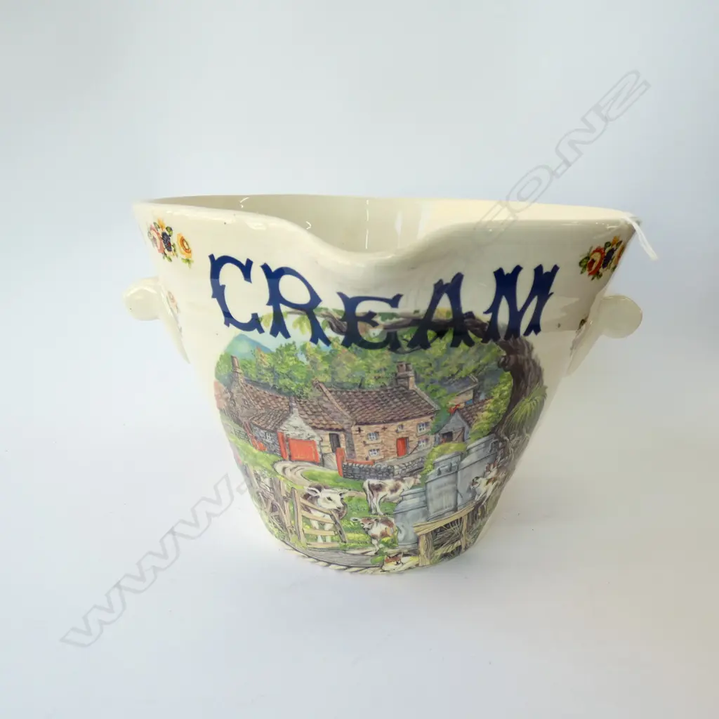 CREAM BUCKET 275MM DIA Image 1++