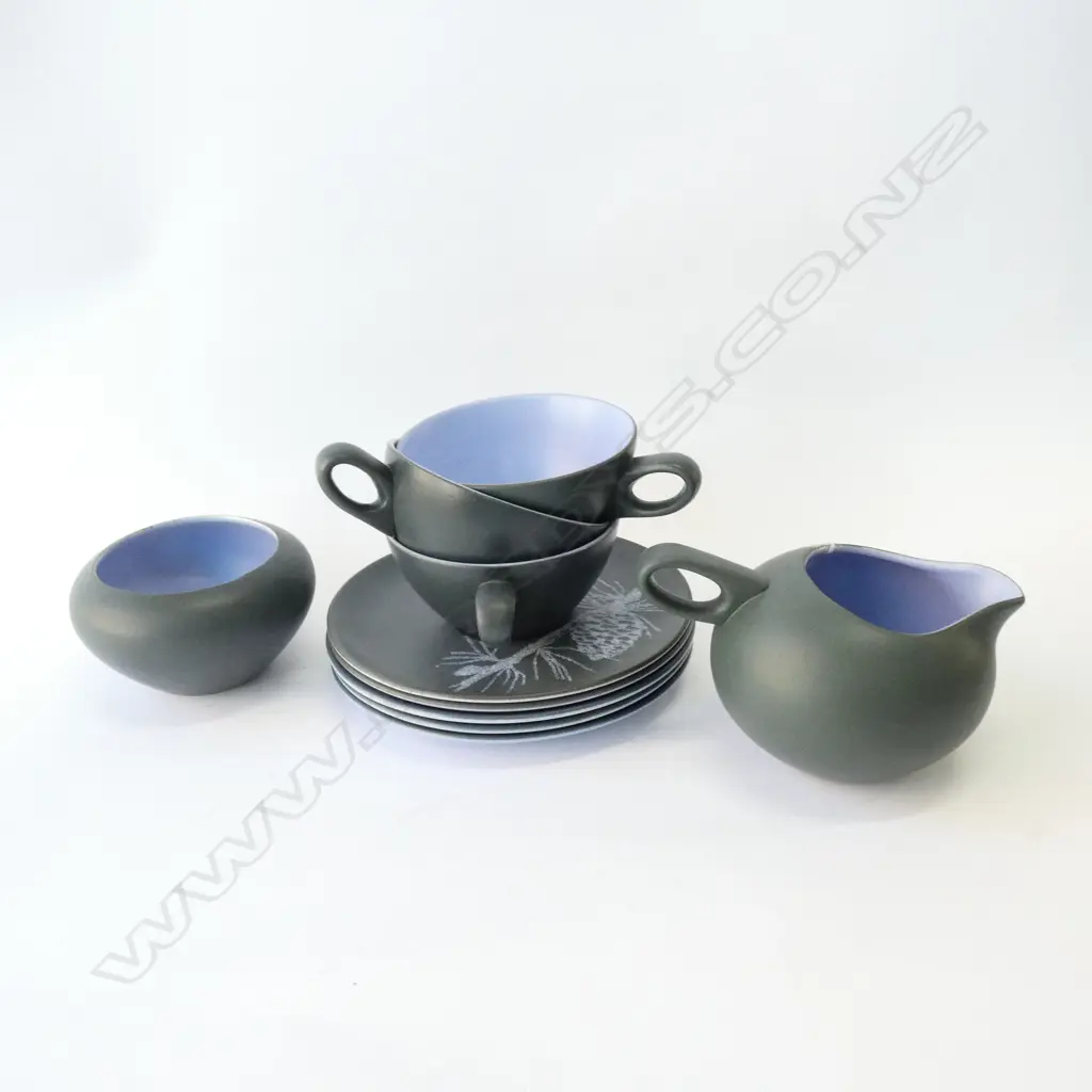 CROWN LYNN DOROTHY THORPE PINE 10 PCE PART TEA SET Image 1++