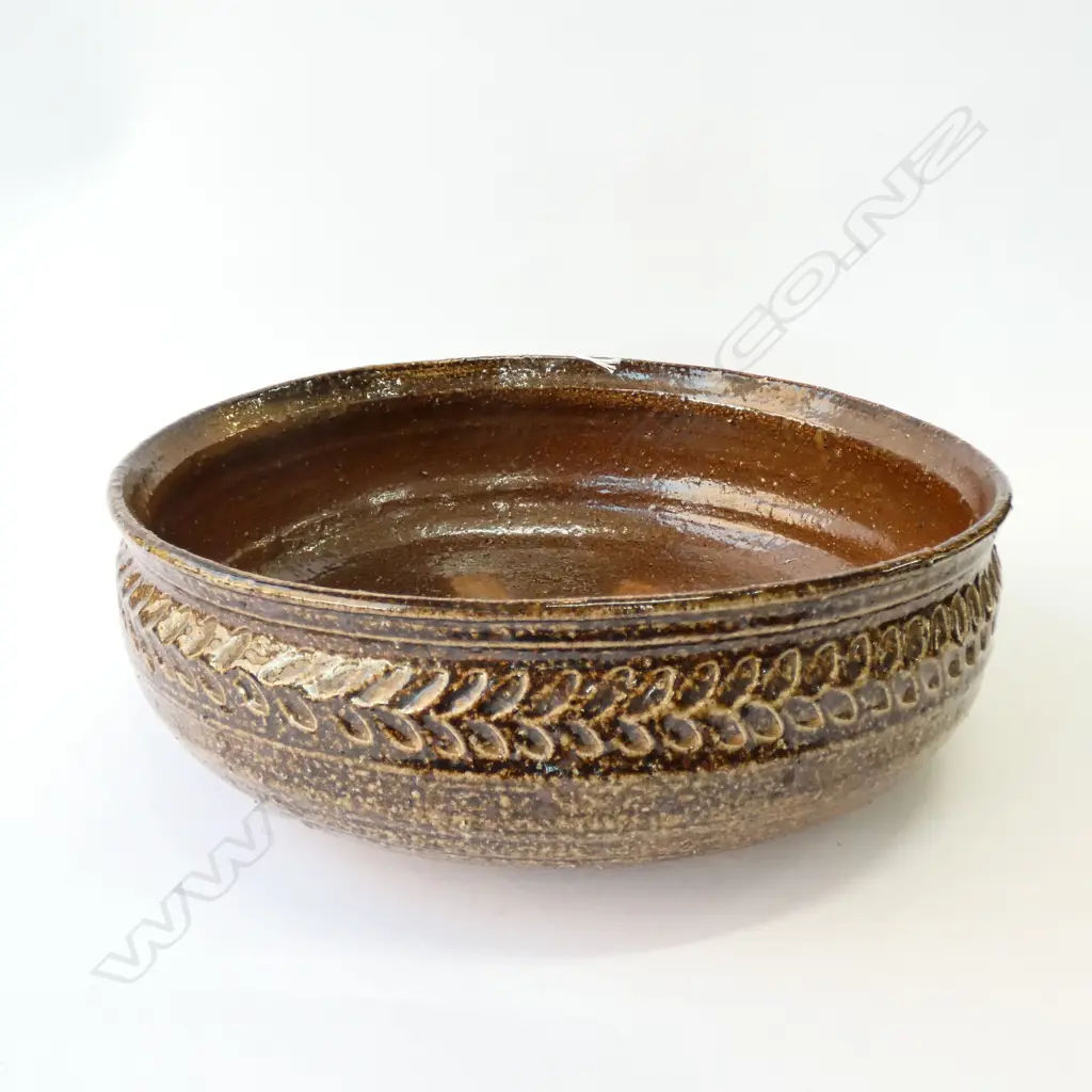 SALT GLAZED NEW ZEALAND STUDIO POTTERY BOWL  275mm Image 1++