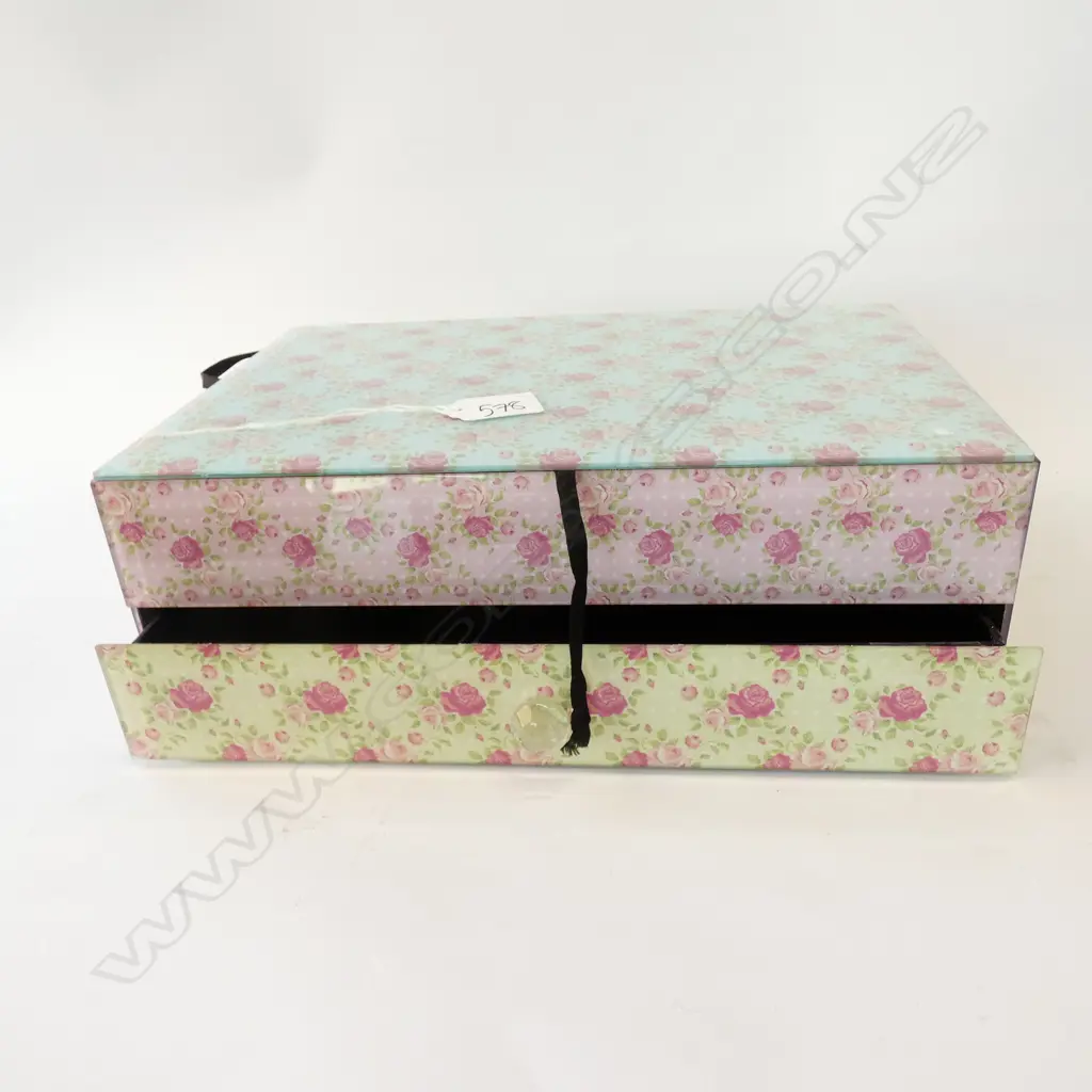GLASS JEWELLERY BOX L 310 MM Image 1++