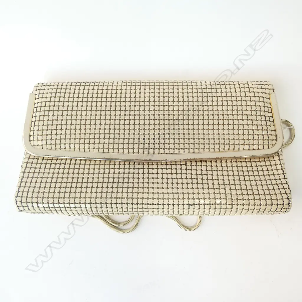VINTAGE OROTON HANDBAG Image 1++