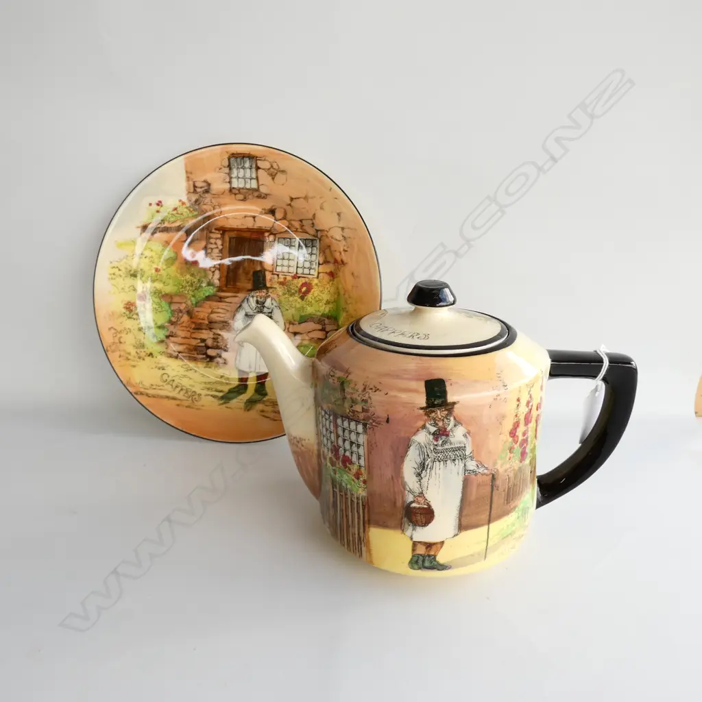 R/DOULTON "GAFFERS" PLATE DIA 240mm + TEAPOT WITH REPAIRED LID H.170mm Image 1++