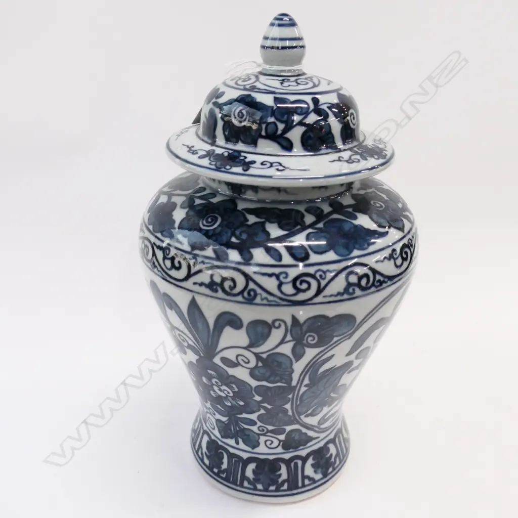 B/W LIDDED VASE H. 290MM Image 1++