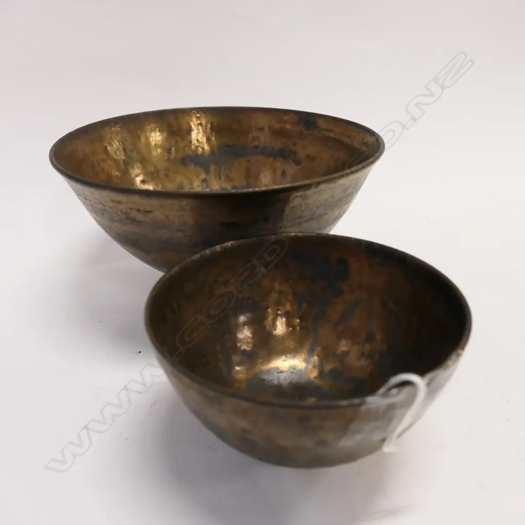 2 JOHN PARKER BOWLS BRONZE GLAZE 180MM DIA Image 1++