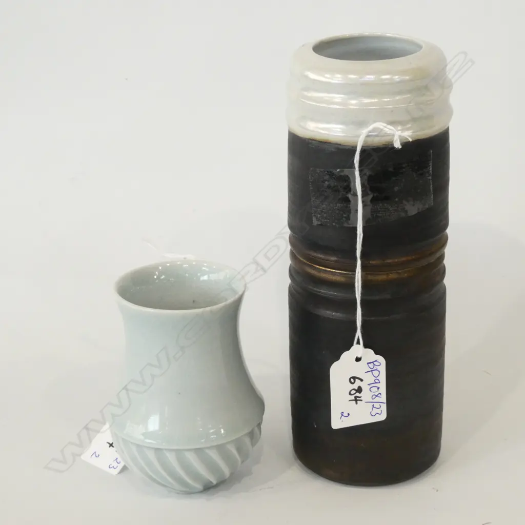 2 BEVERLY LUXTON CERAMIC VASES; CELADON & BRONZED H. 190MM Image 1++