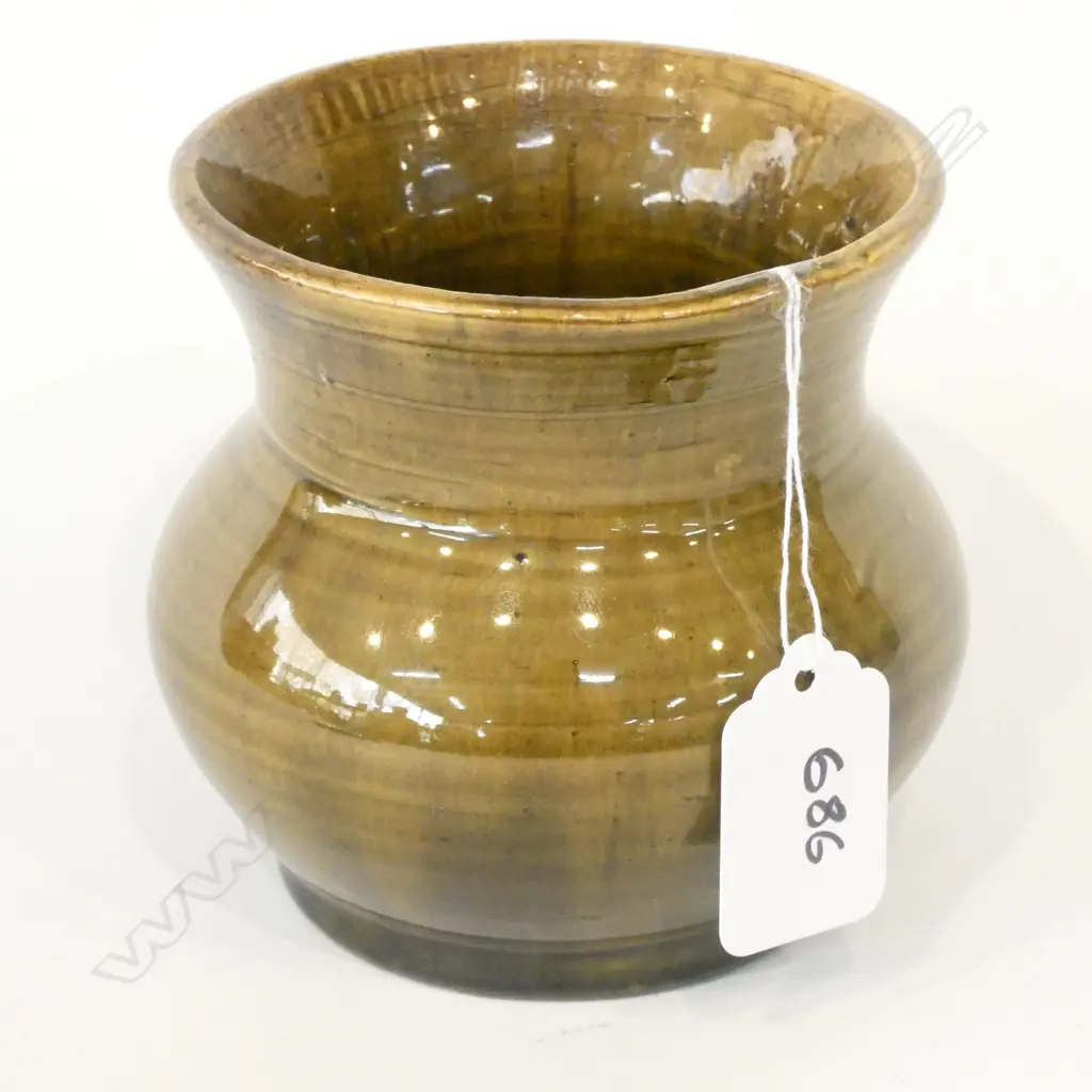 BRIAR GARDINER VASE DARK OLIVE GREEN GLAZE H.90mm Image 1++