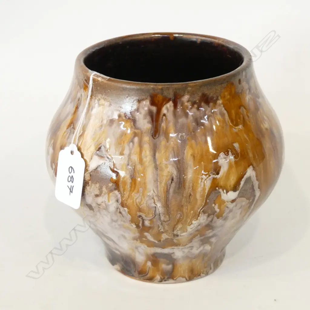 T N LOVATT VASE BROWN THICK DRIBBLED GLAZE Image 1++