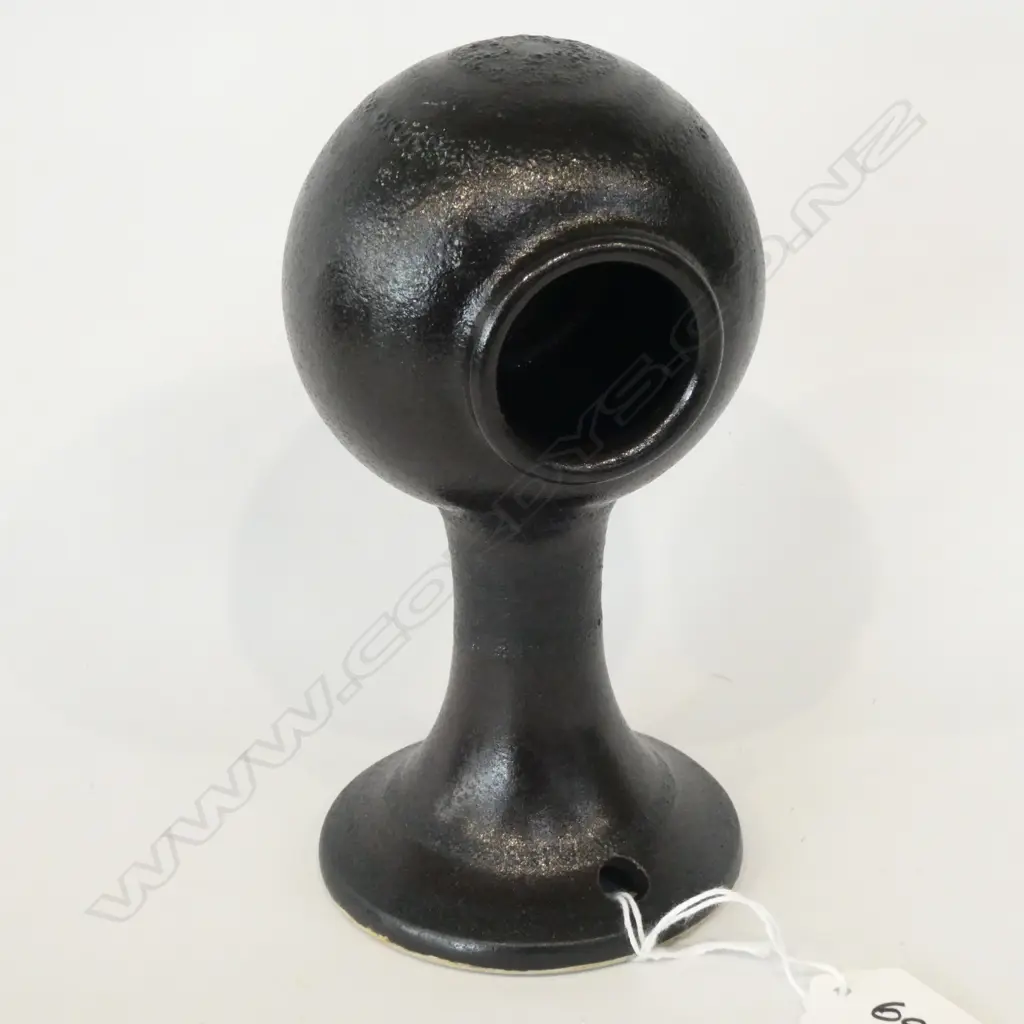 ANNEK BORRAN BLACK WALL VASE C. 1987 L. 155MM Image 1++