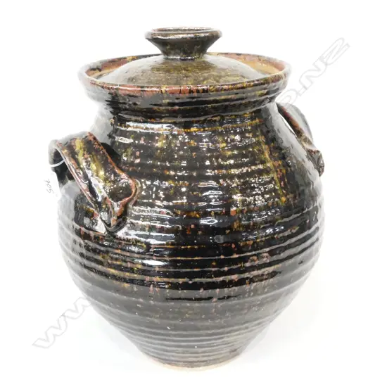 A LARGE WARWICK LIDGARD FLOOR CROCK 360mm