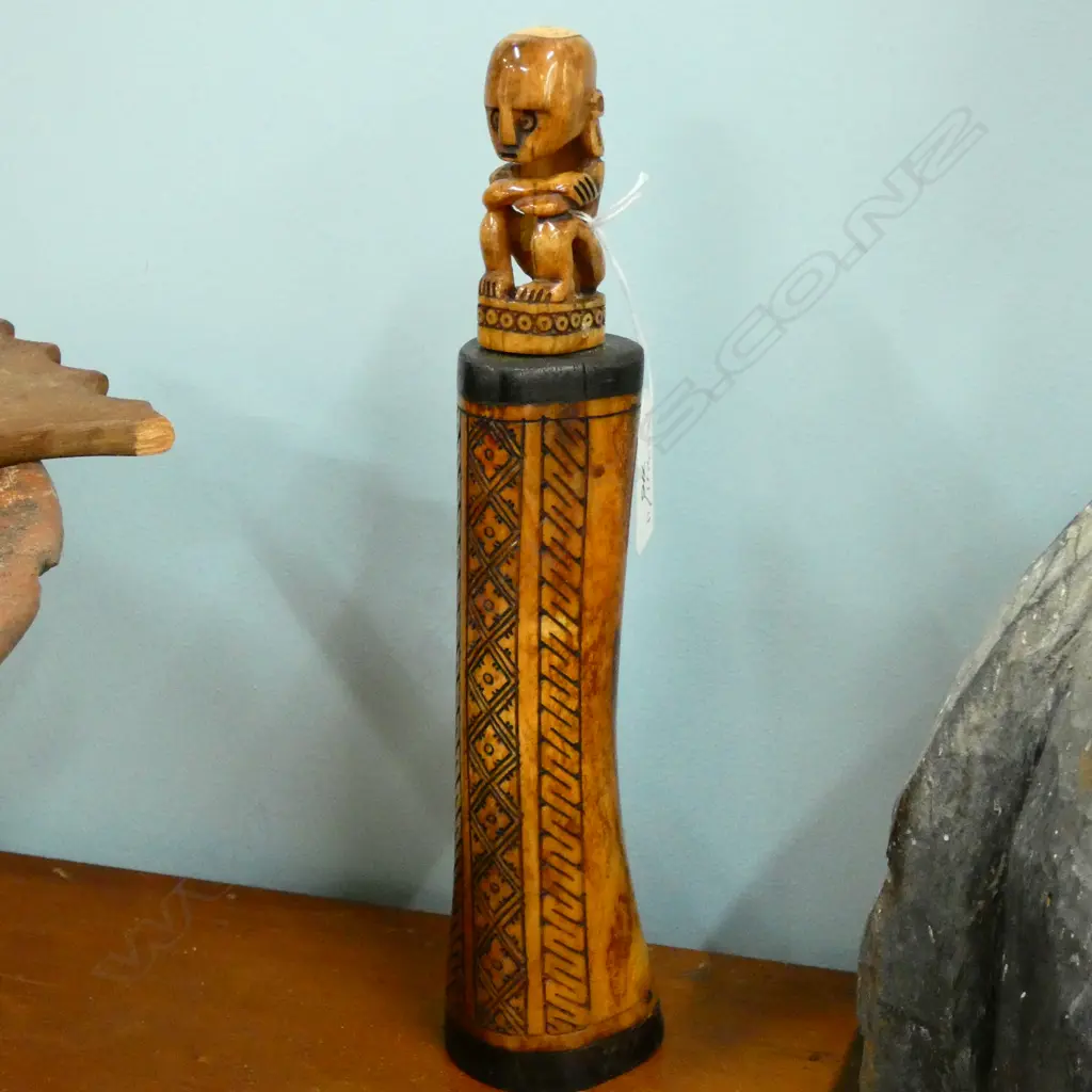BONE LIME CONTAINER Image 1++