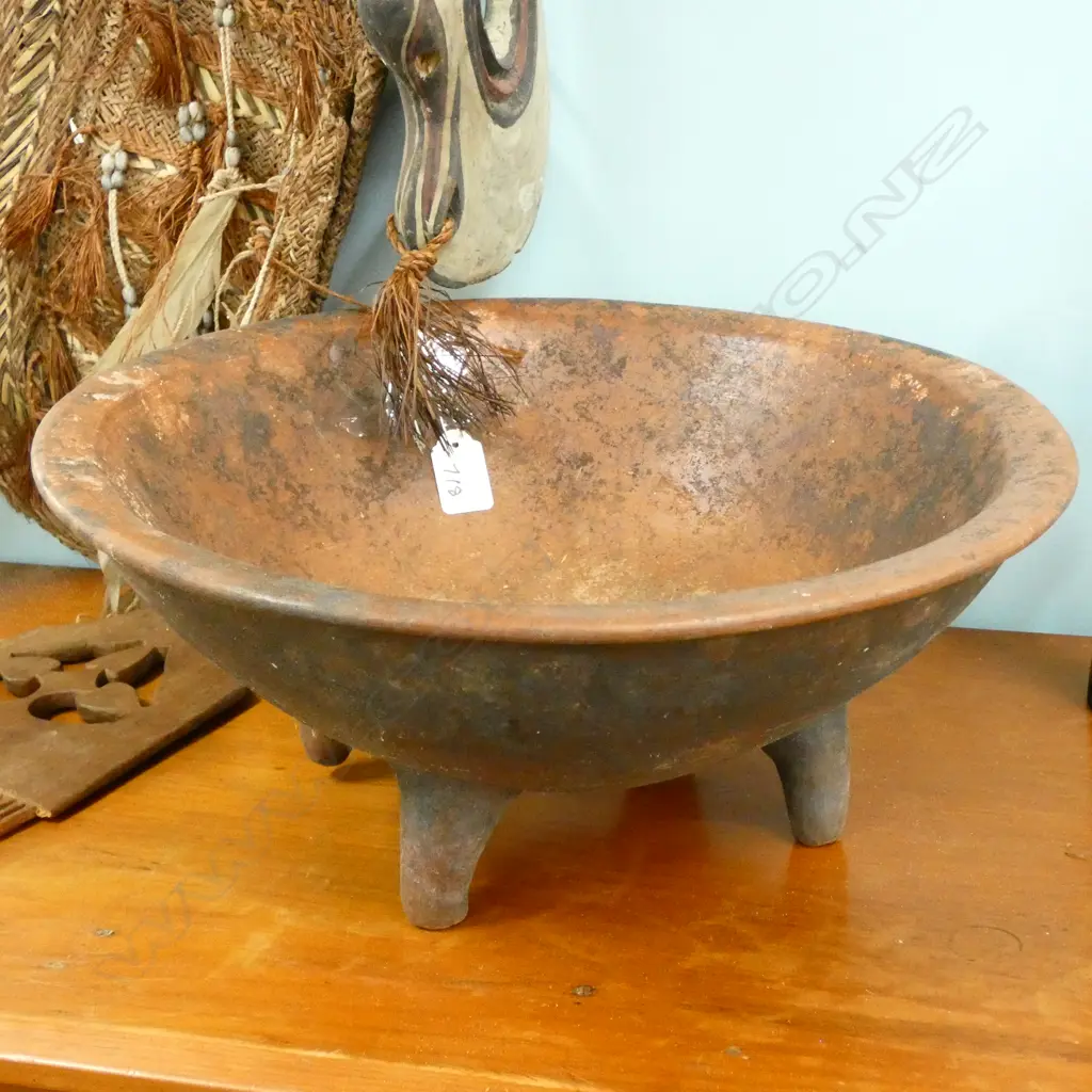 CERAMIC KAVA BOWL FIJI Image 1++