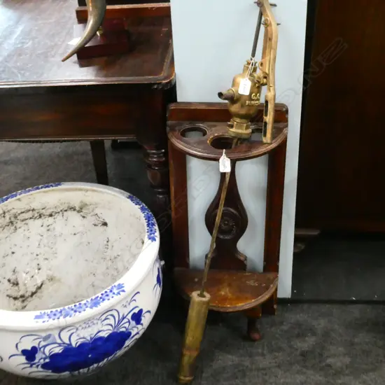 OAK UMBRELLA STAND & PUMP 