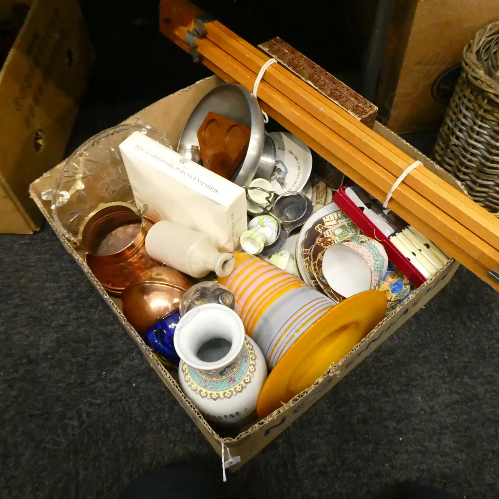 BOX LOT ASST CERAMICS, BOXED KNIVES, COPPER ETC Image 1++