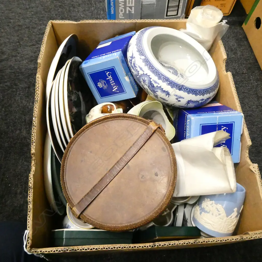 BOX LOT CERAMICS; AYNSLEY, COLLAR BOX ETC Image 1++