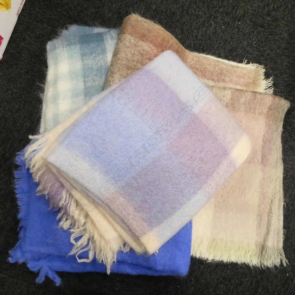 BOX LOT MOHAIR BLANKETS Image 1++