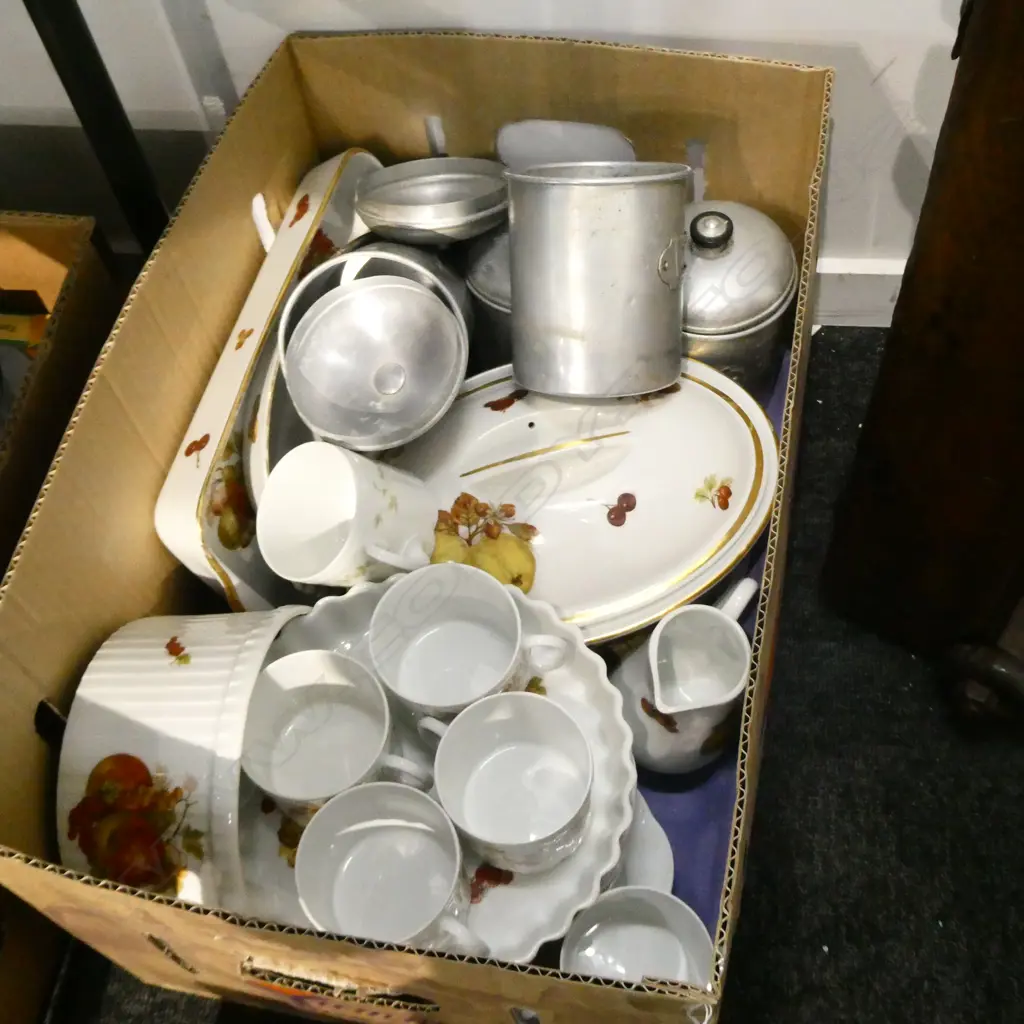 BOX LOT ROSENTHAL TRIOS, ASST PILLIVUYT CERAMICS Image 1++