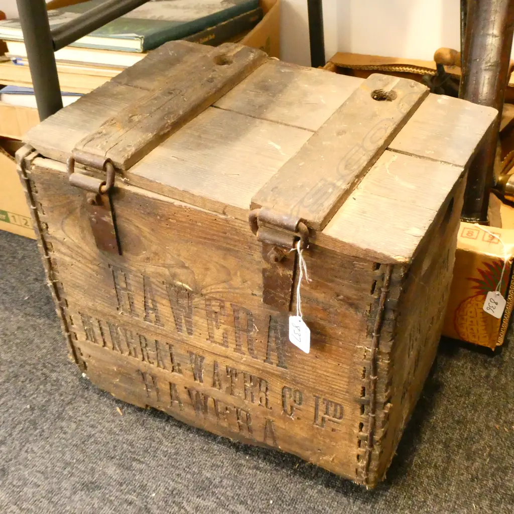 HAWERA MINERAL WATER CRATE W. 380MM Image 1++