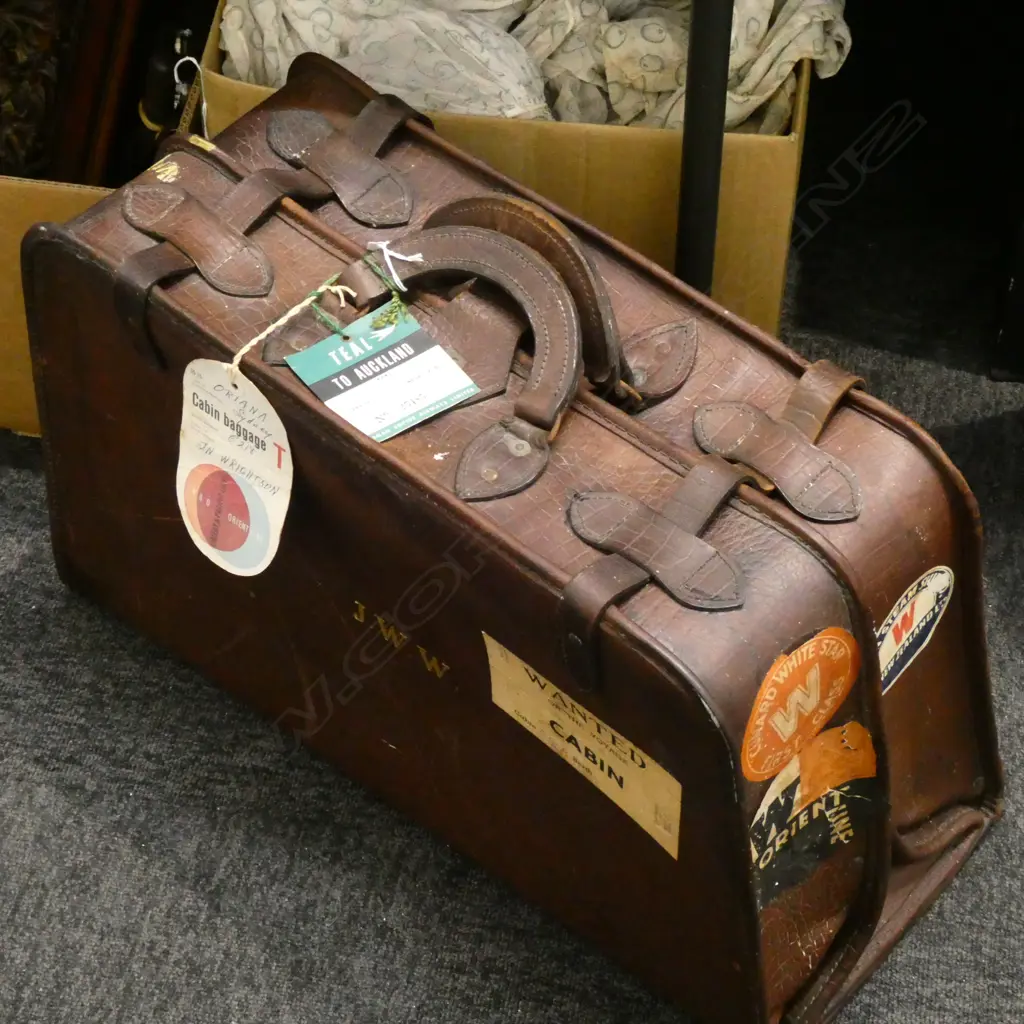 VINTAGE LEATHER SUITCASE L. 540MM Image 1++