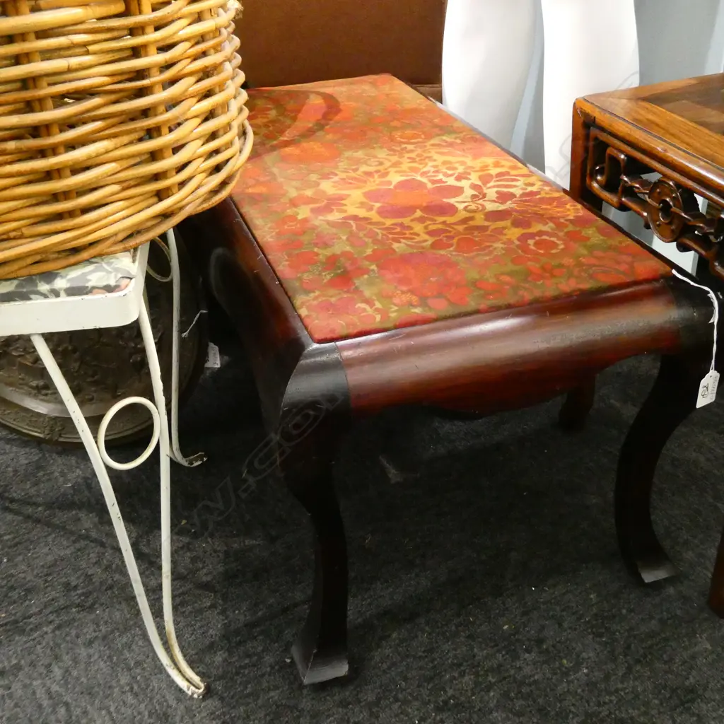 KAURI CABRIOLE FOOTSTOOL L. 840MM Image 1++