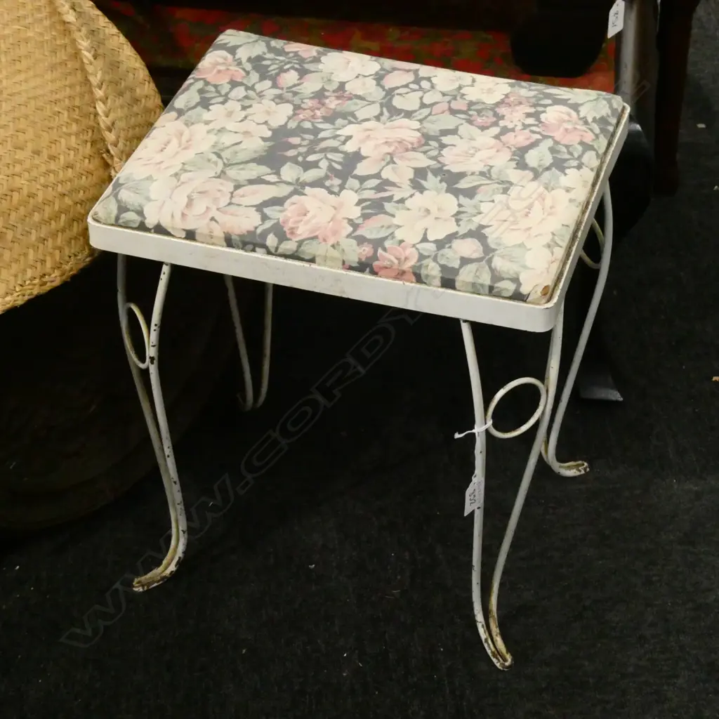 1950S WHITE WIRE STOOL H. 450mm Image 1++
