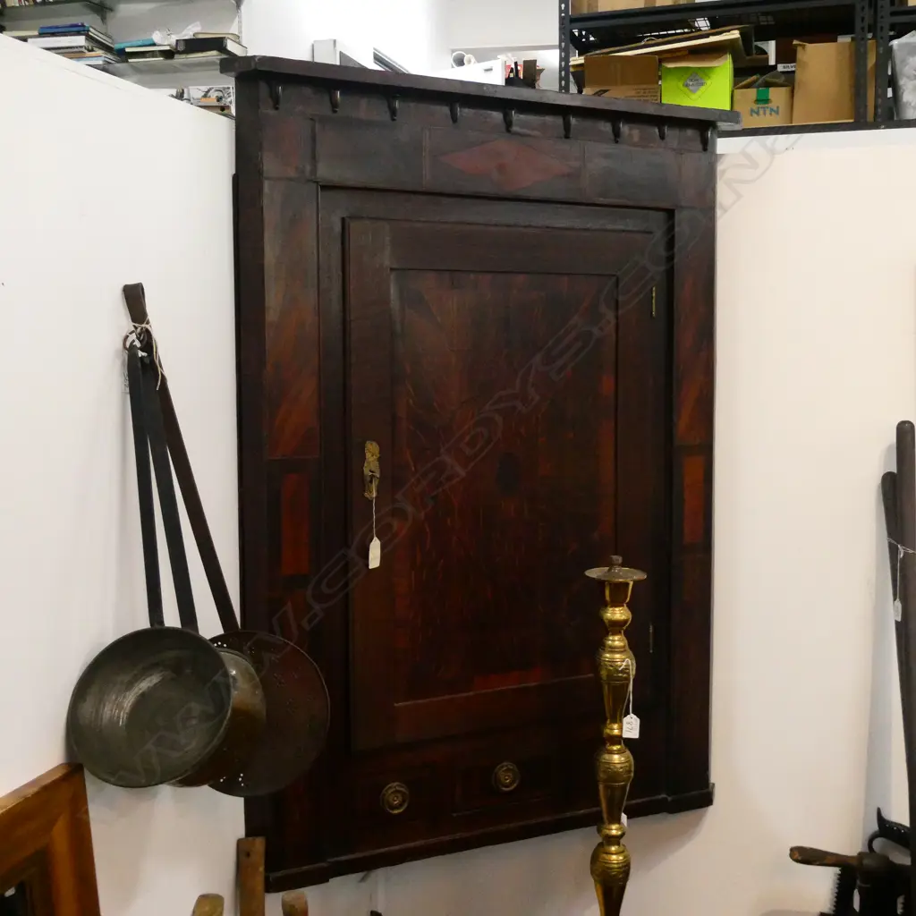 GEORGIAN CORNER CABINET H. 1230MM Image 1++