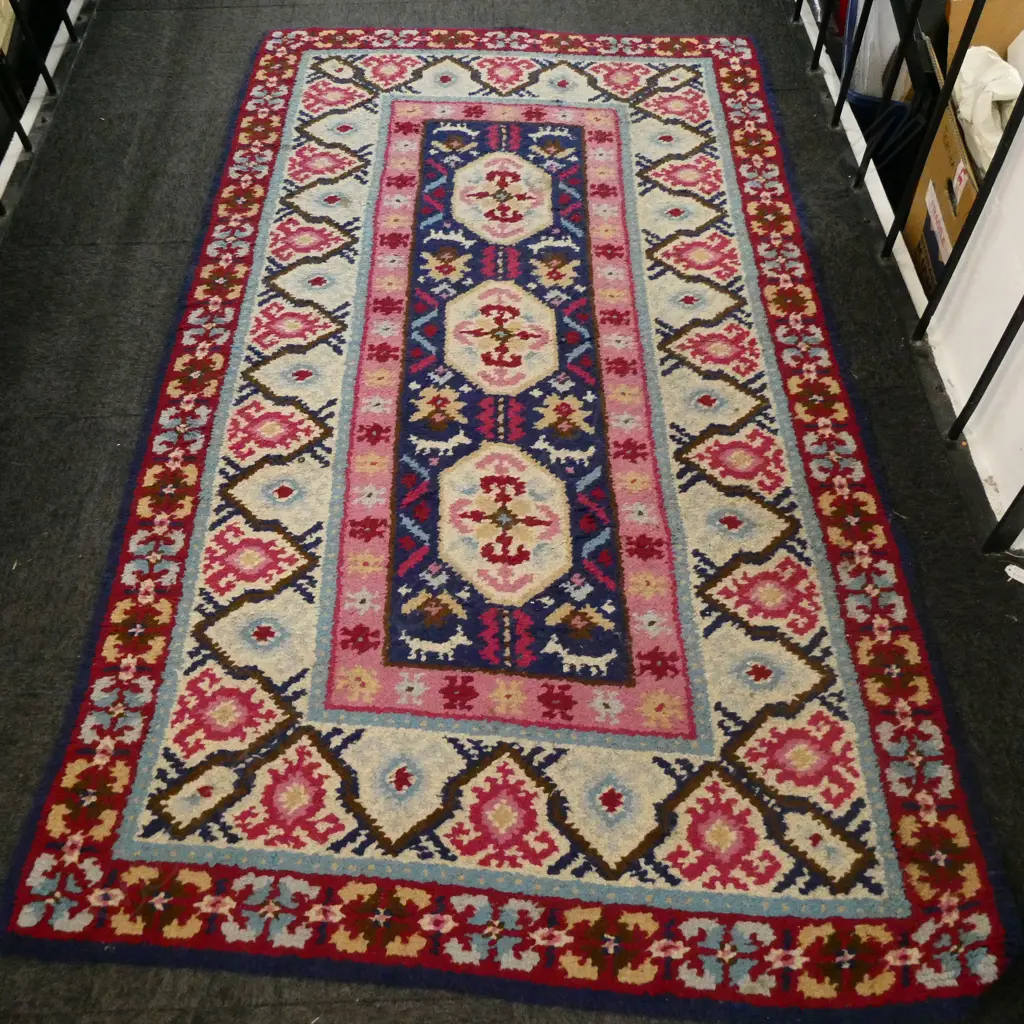 HANDKNOTTED WOOL RUG 1200 X 2350MM Image 1++