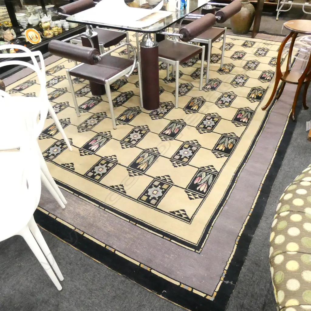 ARTS AND CRAFTS RUG 3170 X 4150mm Image 1++