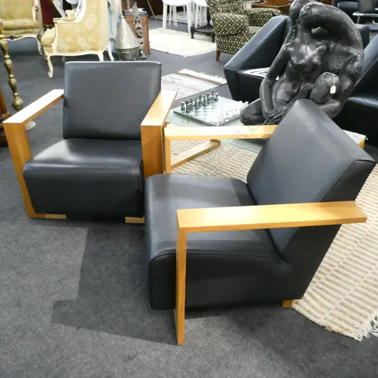 PR CONTEMPARY LEATHER ARM CHAIRS