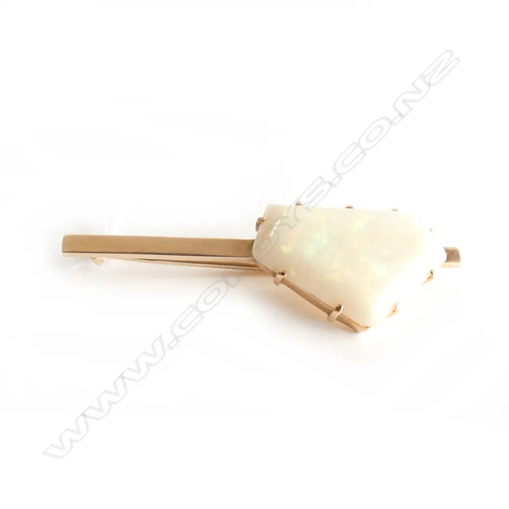 9CT GOLD AND OPAL BROOCH  Image 1++