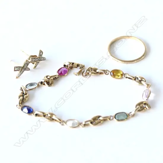9CT GOLD BRACELET WITH COLOURED STONES + 9CT F WEDDER RING + 9CT? GOLD X CROSS EARRINGS