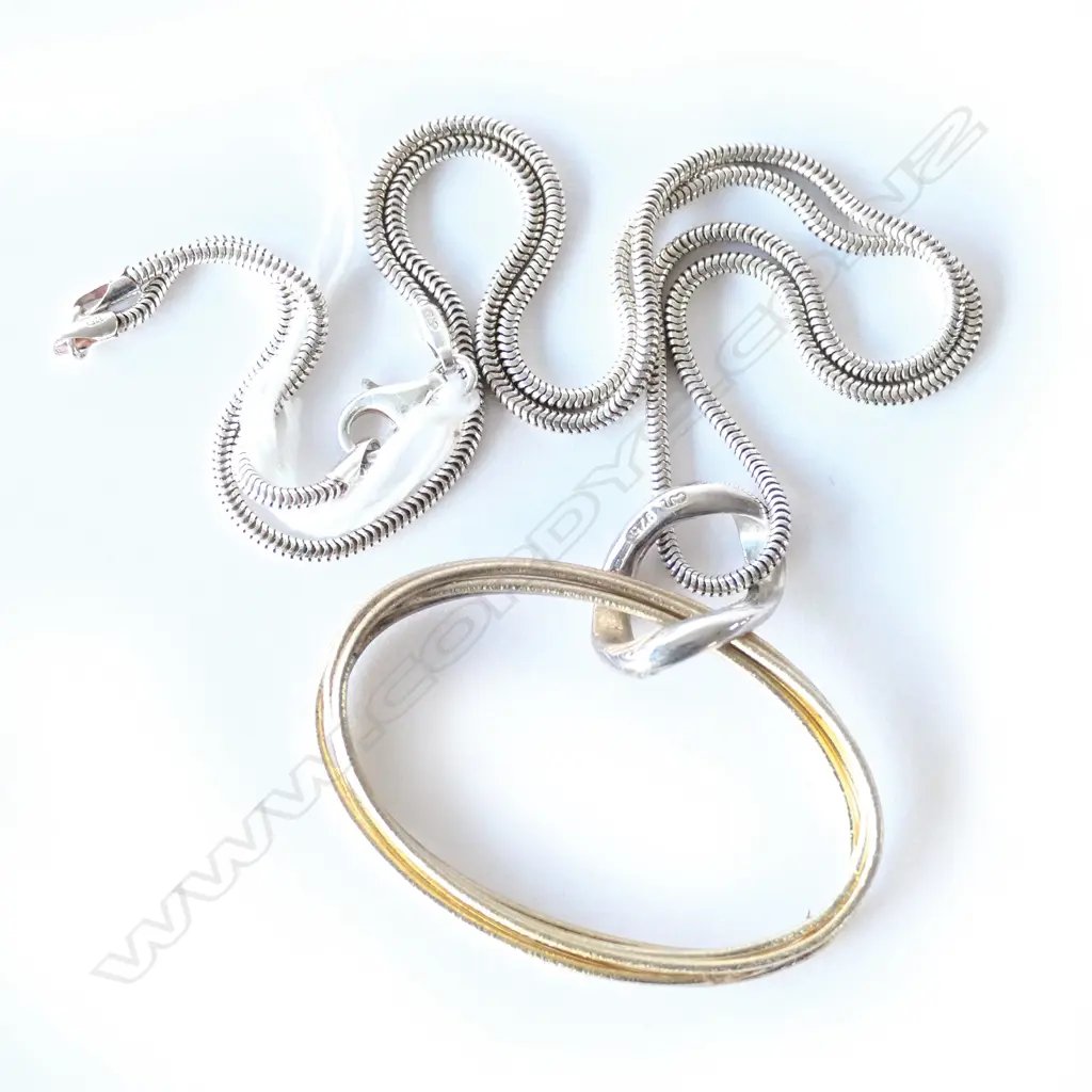 STG SILVER PENDANT Image 1++