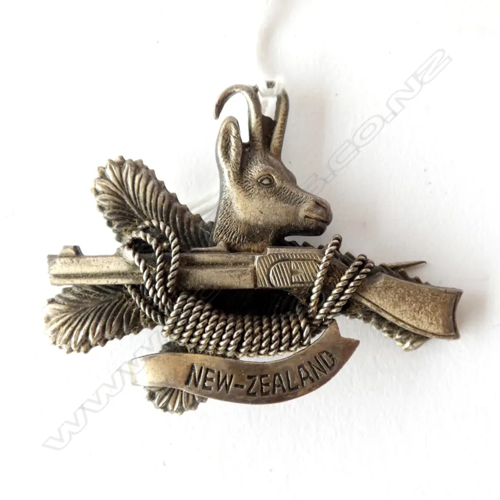 NZ Deer Hunters badge Image 1++