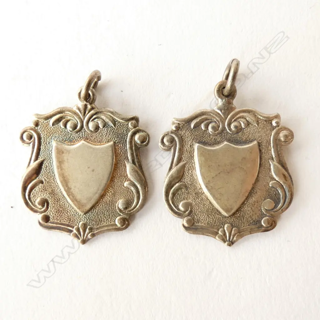 PR VINTAGE SILVER SHIELD FOB SCONCES Image 1++