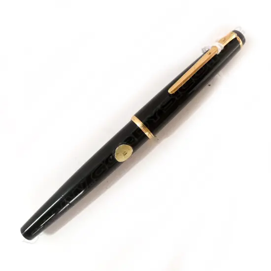 VINTAGE MONTBLANC No 32 Fountain Pen 14ct nib.