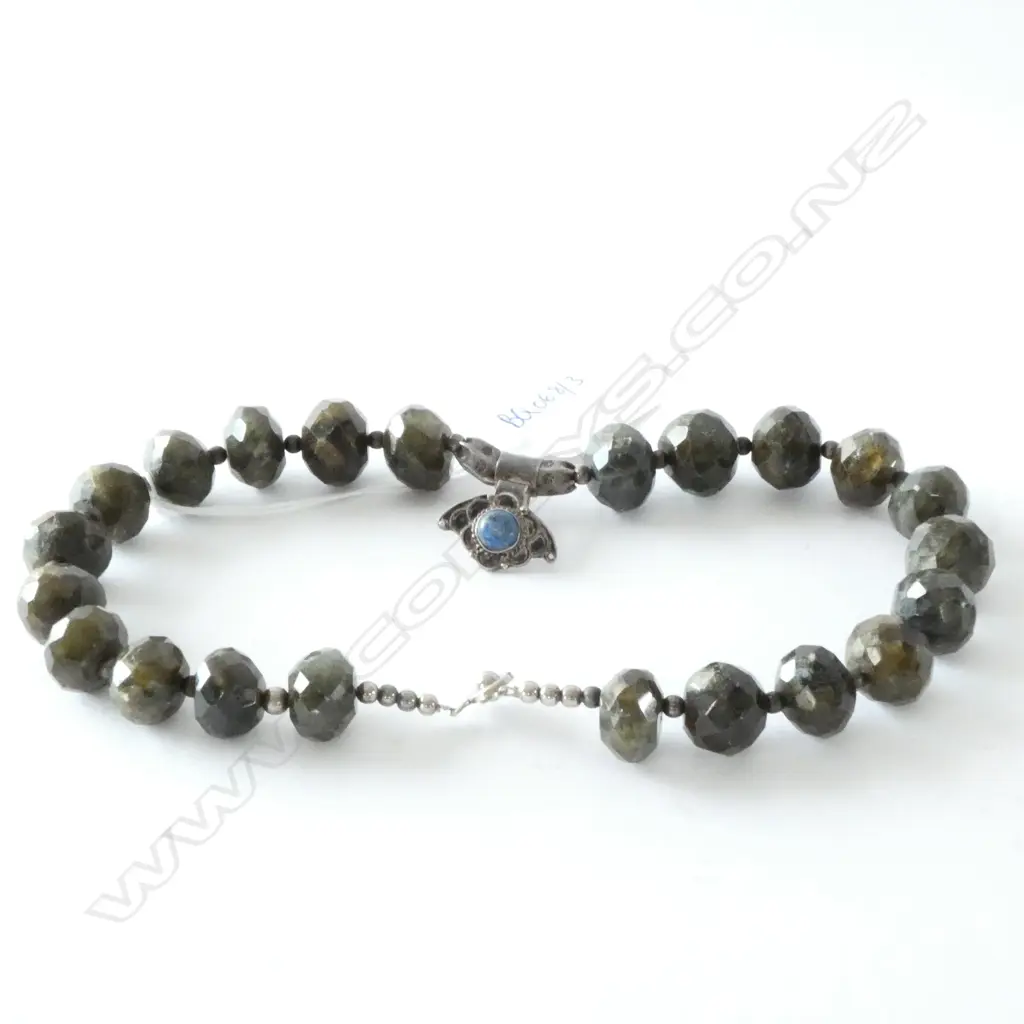 LABRADONITE BEAD NECKLACE Image 1++