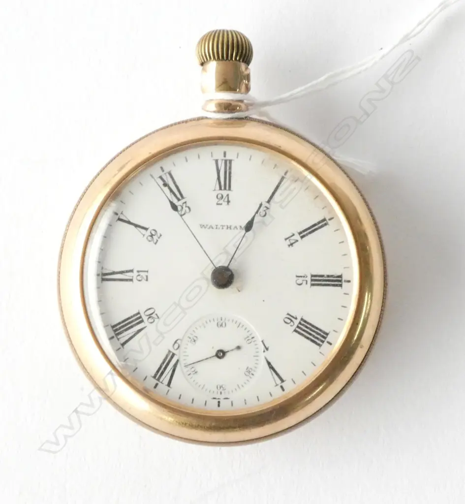 Large Waltham Pocket watch , Gold plated, not working Image 1++
