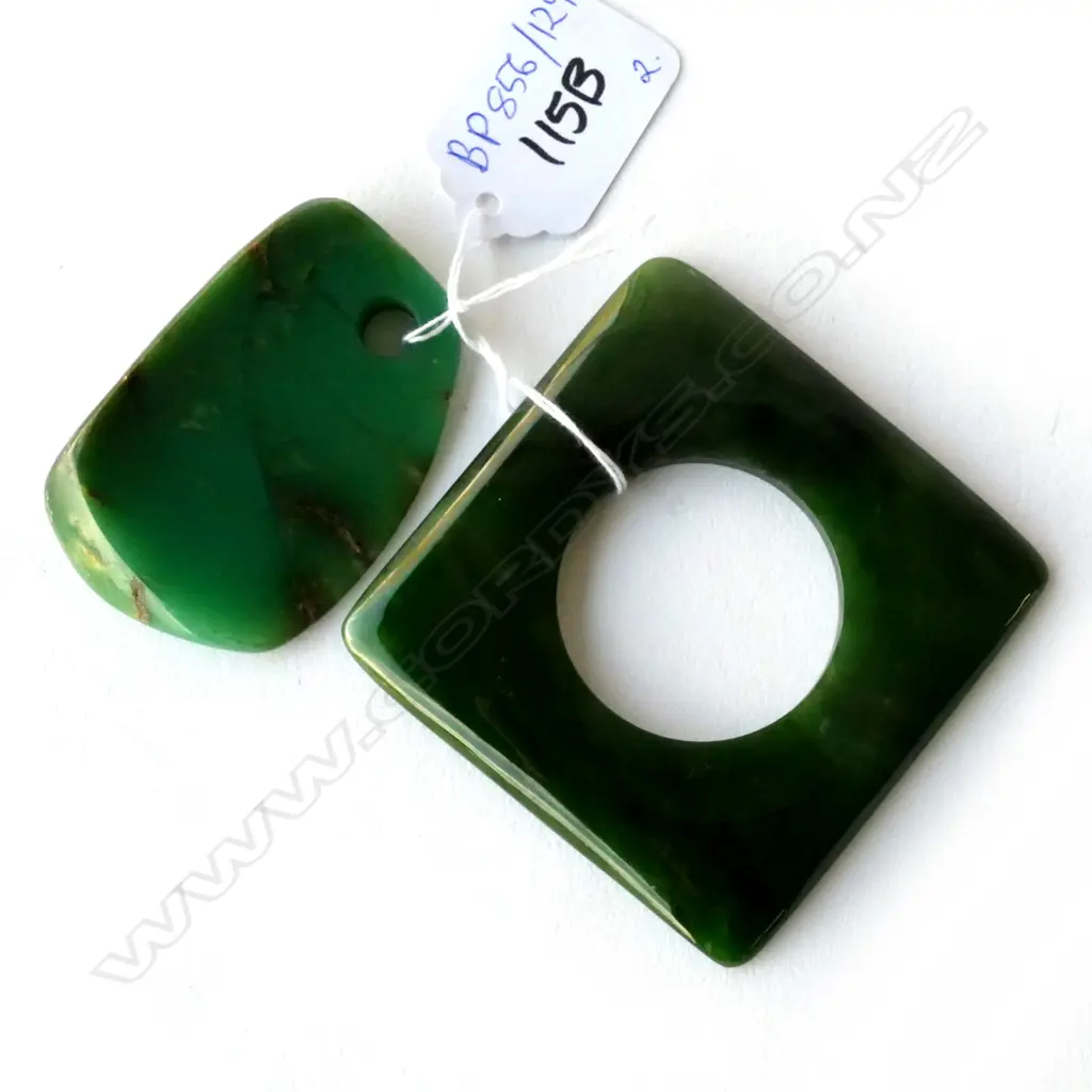 GREENSTONE & SERPENTINE? STONES Image 1++