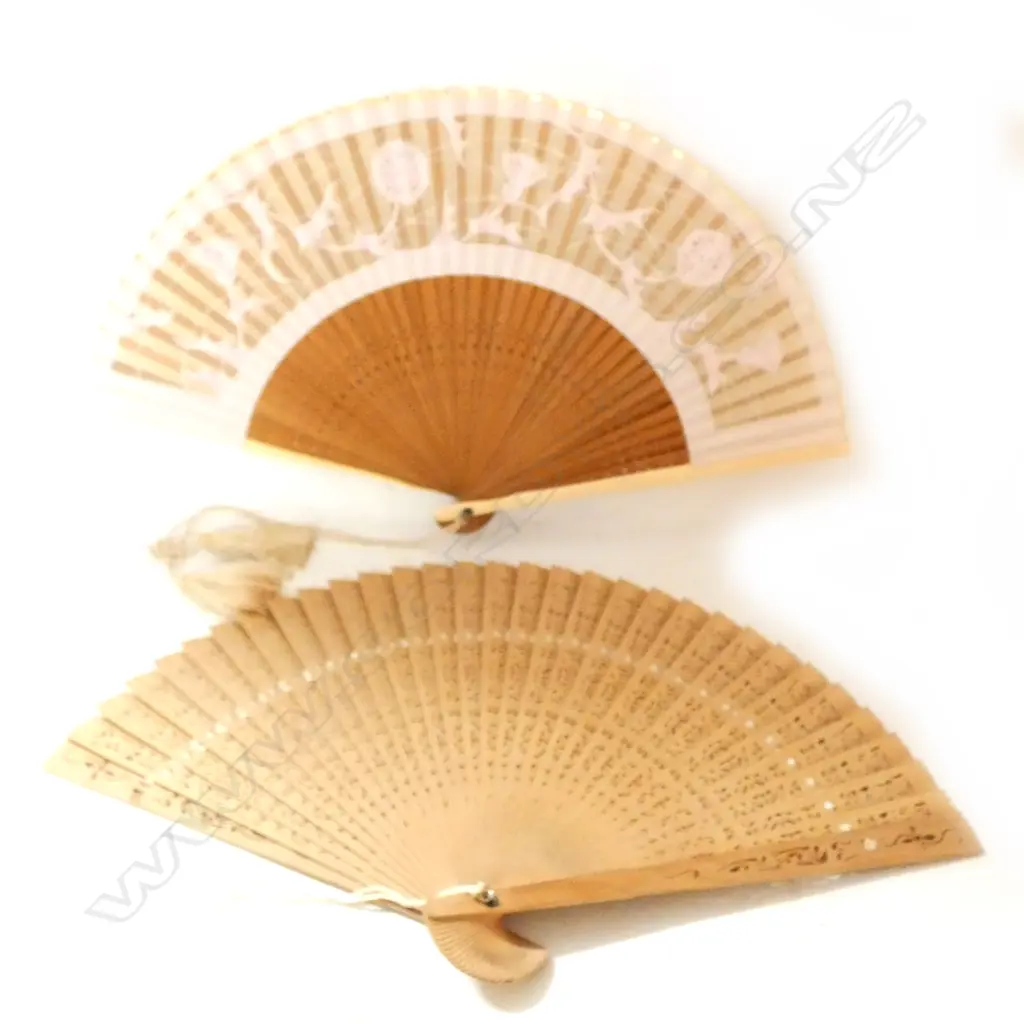 2 VINTAGE FANS: 1 BONE/BAMBOO 1 SANDALWOOD Image 1++