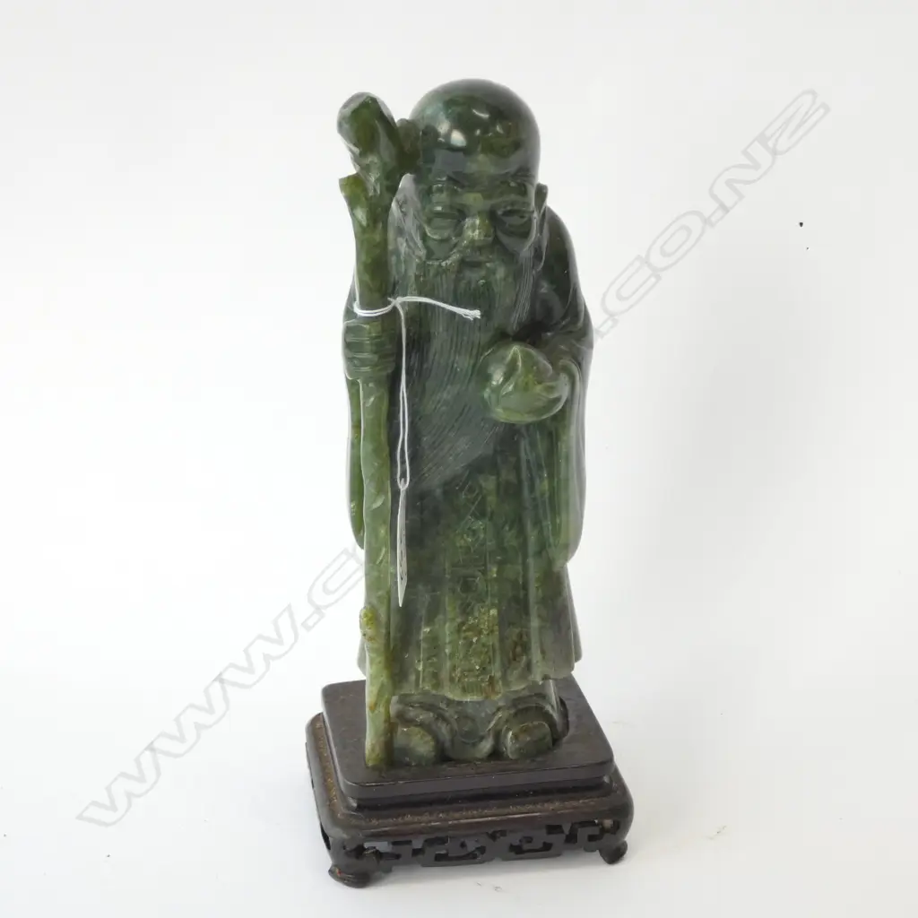 CHINESE JADE FIGURINE Image 1++